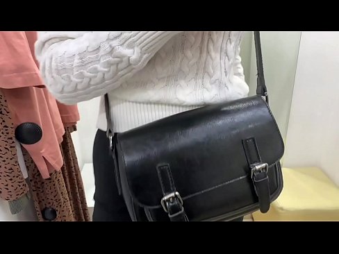 ❤️ אוננות פומבית של הכלבה הצעירה פרלברי עם דילדו בחדר המתאים פורנו ב-iw.megaofertas.top ﹏